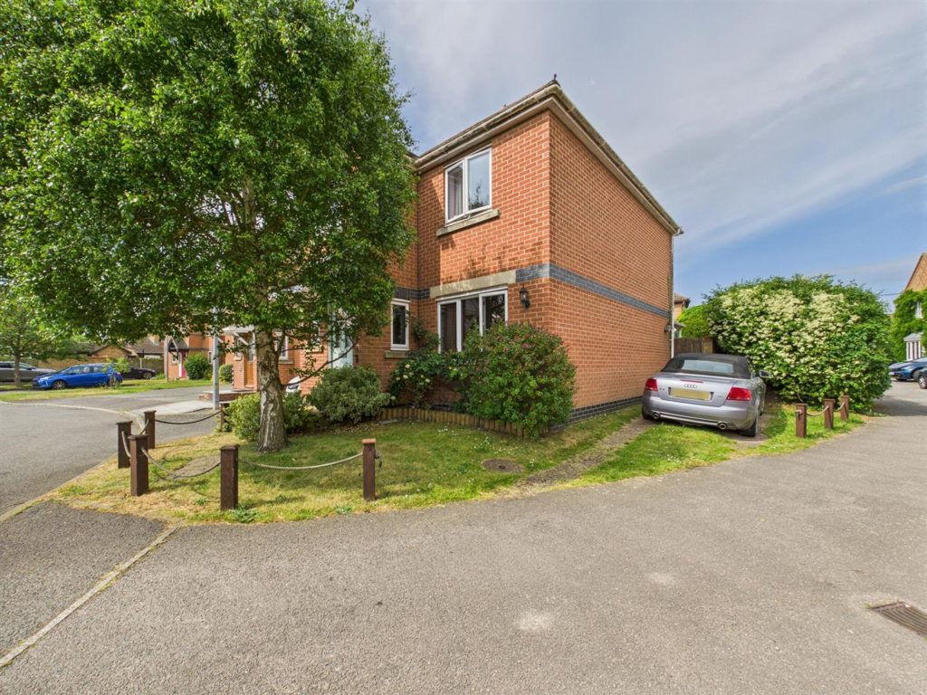 Barrell Close, Frating, Colchester
